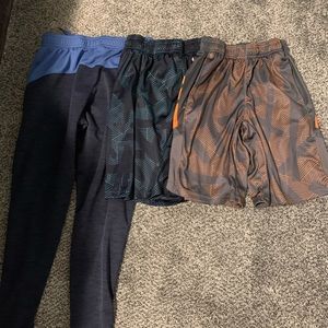 Champion bundle pack: 2 shorts and one sweatpants